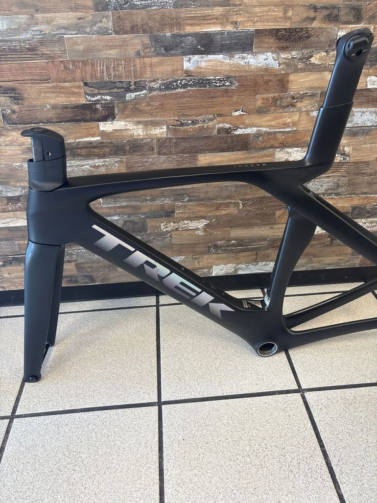 Gebrauchtes Trek Madone SLR Gen 7 Disc Frameset 2024 Frameset 2024 Road & Gravel, Schwarz — Bild 9 von 16