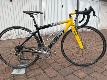 Used Giant OCR Compact Road 2015 Road & Gravel, Black — image 1 of 5