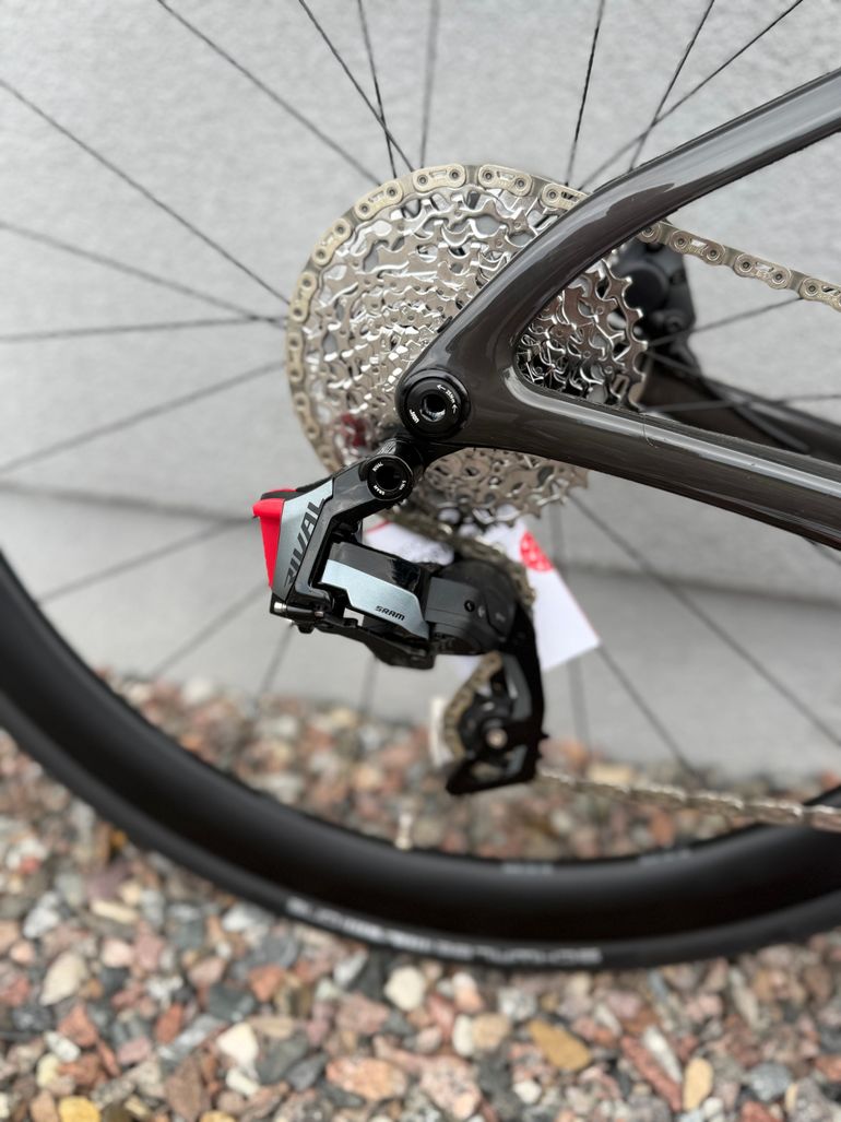 Used Cannondale SuperSix Evo 4 Gen5 AXS 2026 Road & Gravel, Black — image 6 of 8