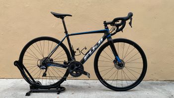 Used Fuji SL 2.1 Full Carbon Shimano Ultegra 11sp Disc - Size M 2020 Road & Gravel