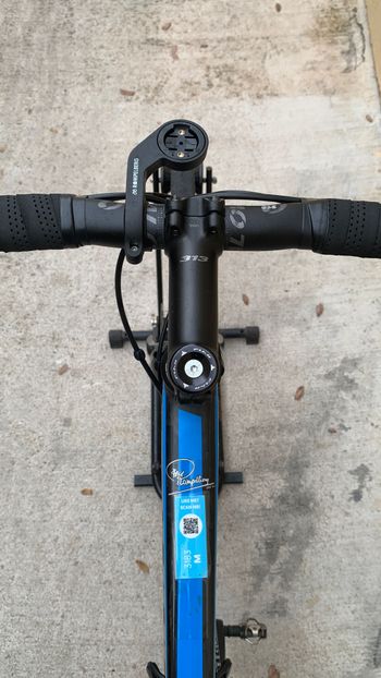 Used Fuji SL 2.1 Full Carbon Shimano Ultegra 11sp Disc - Size M 2020 Road & Gravel, Black — image 5 of 9
