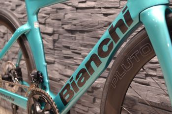 Bianchi Oltre Comp 105 Di2 2025 2025 Road & Gravel d'occasion — image 4 sur 5