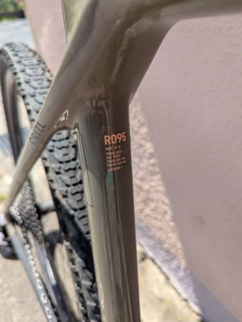 Canyon Grizl CF SL 6 AXS 2025 2025 Road & Gravel d'occasion — image 3 sur 4