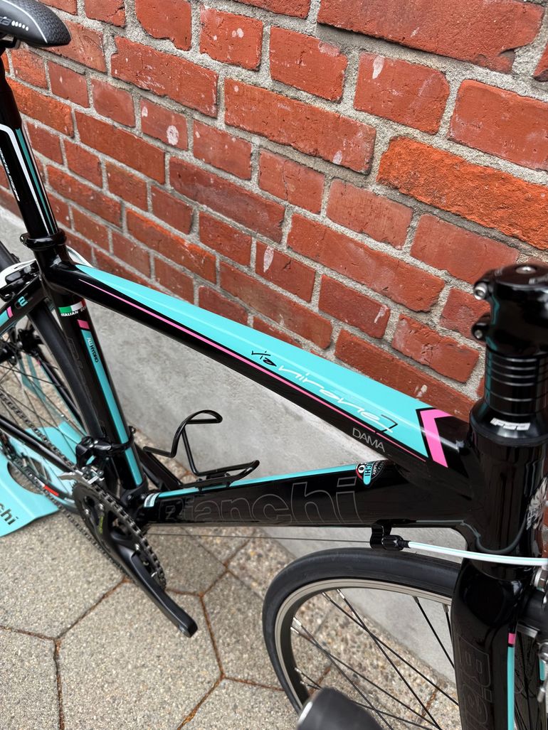Used Bianchi Nirone Shimano Sora 2024 Road & Gravel, Black — image 8 of 14