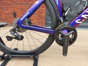 Canyon Aeroad CFR Di2 2025 2025 Road & Gravel d'occasion — image 3 sur 16