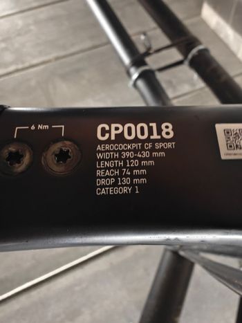 Canyon Aeroad CFR Di2 2025 2025 Road & Gravel d'occasion — image 6 sur 16