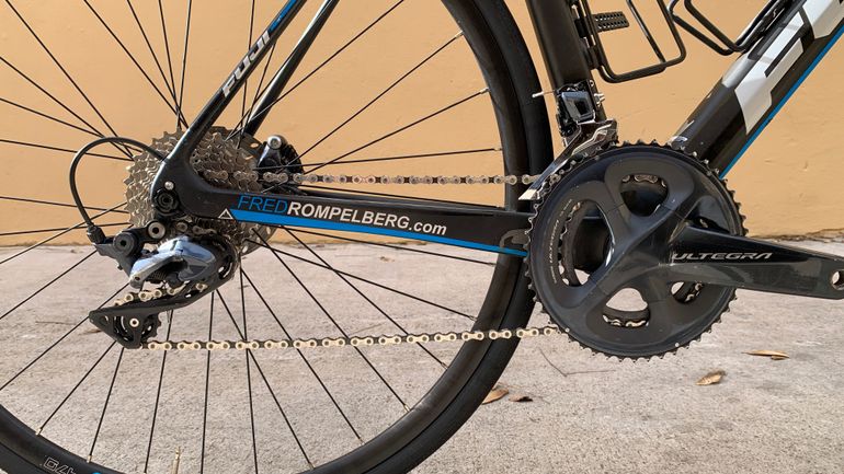 Used Fuji SL 2.1 Full Carbon Shimano Ultegra 11sp Disc - Size M 2020 Road & Gravel, Black — image 7 of 9