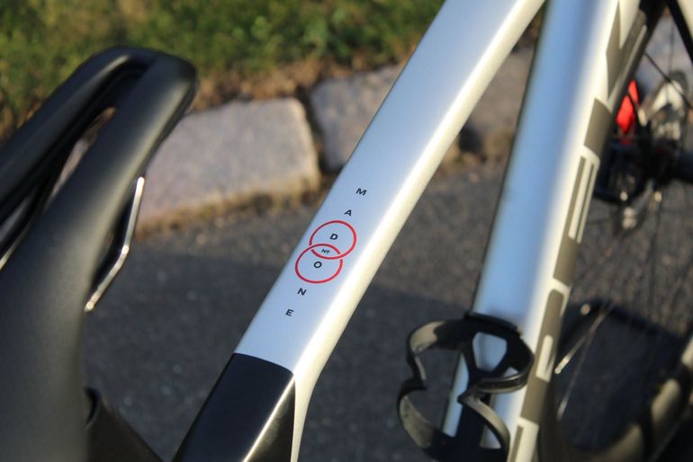 Used Trek Madone SL 7 Gen 8 2025 Road & Gravel, Light Gray — image 10 of 10