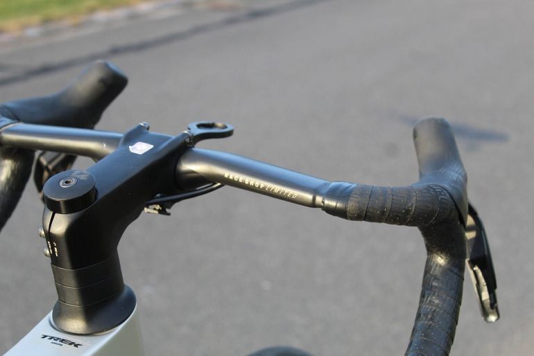 Used Trek Madone SL 7 Gen 8 2025 Road & Gravel, Light Gray — image 7 of 10