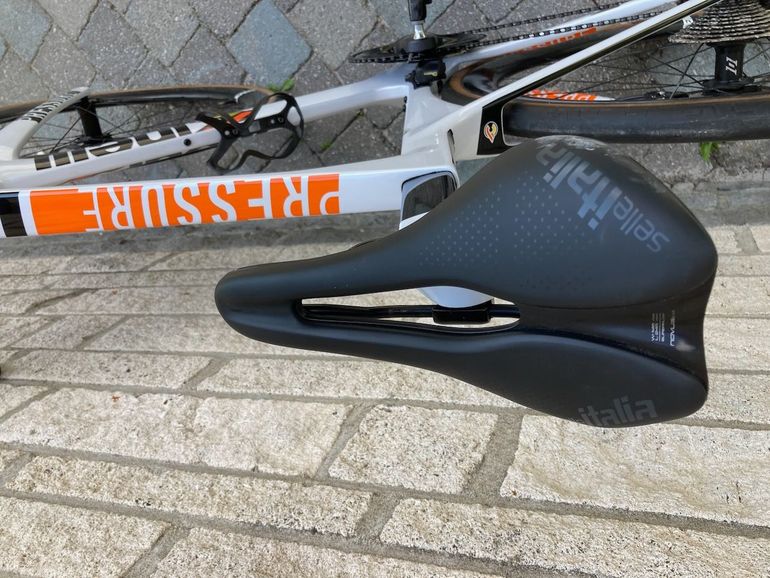 Used Cinelli Pressure Di2 2x12 2023 Road & Gravel, White — image 11 of 12