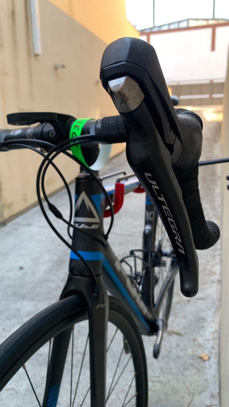 Used Fuji SL 2.1 Full Carbon Shimano Ultegra 11sp Disc - Size L 2021 Road & Gravel, Black — image 6 of 8