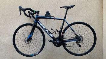 Used Fuji SL 2.1 Full Carbon Shimano Ultegra 11sp Disc - Size L 2021 Road & Gravel, Black — image 2 of 8