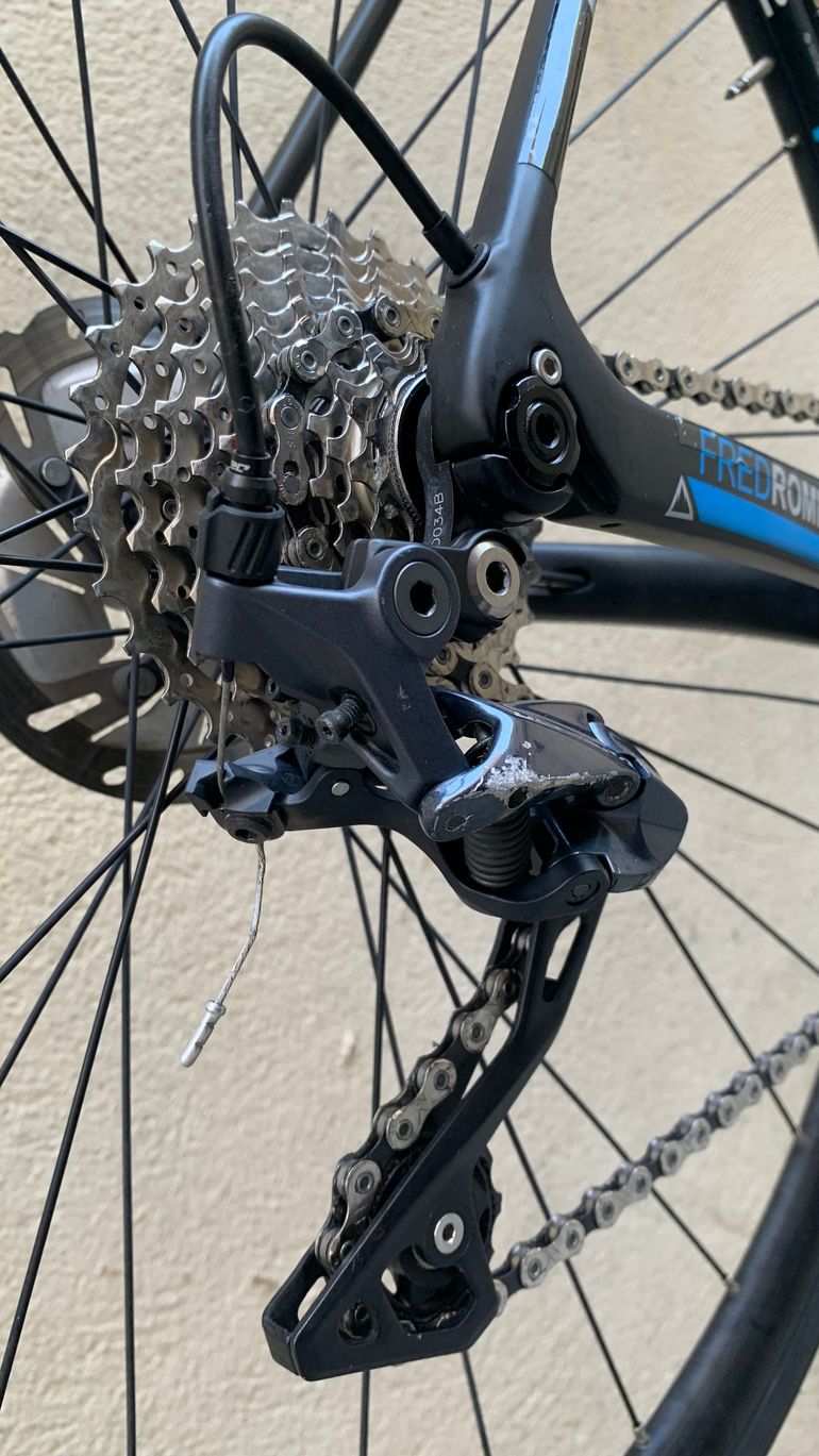 Used Fuji SL 2.1 Full Carbon Shimano Ultegra 11sp Disc - Size L 2021 Road & Gravel, Black — image 8 of 8