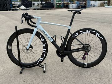 Käytetty Scott Addict SRAM Force eTap AXS 2026 Road & Gravel — kuva 2 / 8