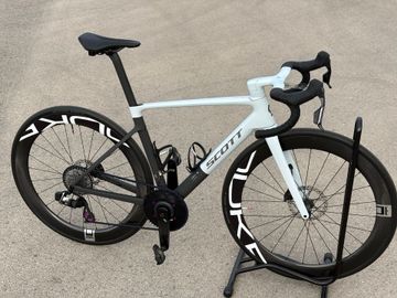 Käytetty Scott Addict SRAM Force eTap AXS 2026 Road & Gravel — kuva 3 / 8
