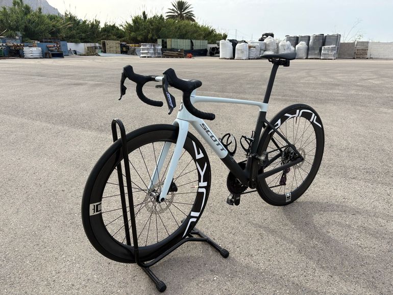 Brugt Scott Addict SRAM Force eTap AXS 2026 Road & Gravel — billede 4 af 8