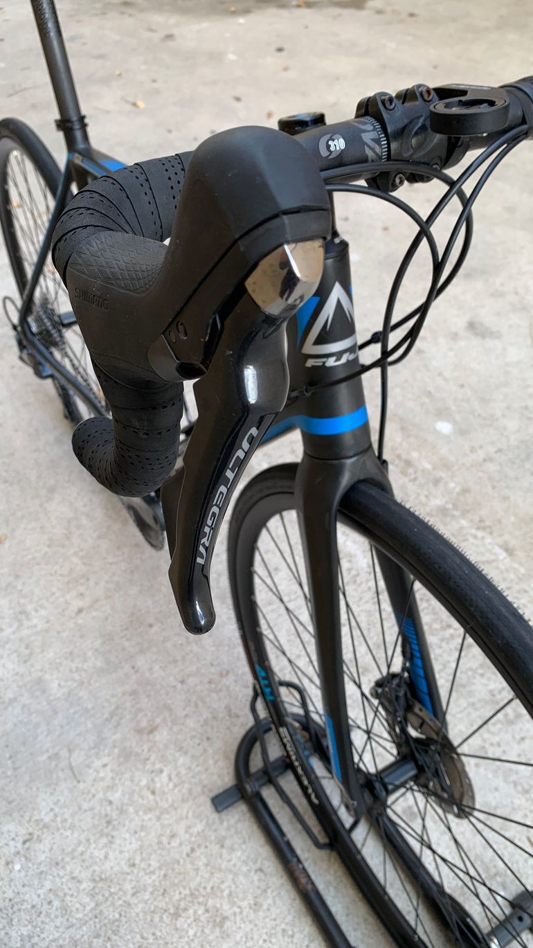 Used Fuji SL 2.1 Full Carbon Shimano Ultegra 11sp Disc - Size L 2021 Road & Gravel, Black — image 3 of 9