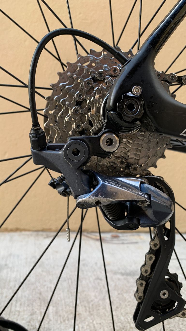Used Fuji SL 2.1 Full Carbon Shimano Ultegra 11sp Disc - Size L 2021 Road & Gravel, Black — image 5 of 9