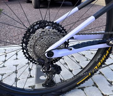Gebrauchtes Orbea OIZ M-PRO 2025 2025 Mountainbike, Weiß — Bild 8 von 19