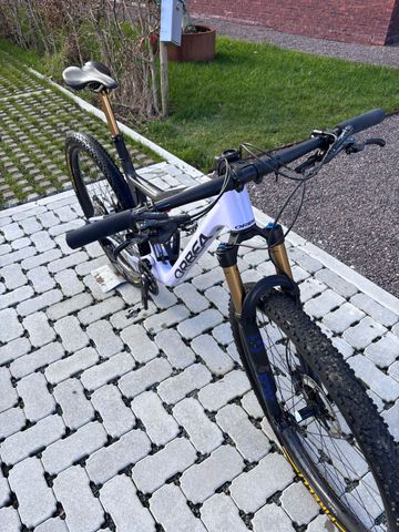 Gebrauchtes Orbea OIZ M-PRO 2025 2025 Mountainbike, Weiß — Bild 5 von 19