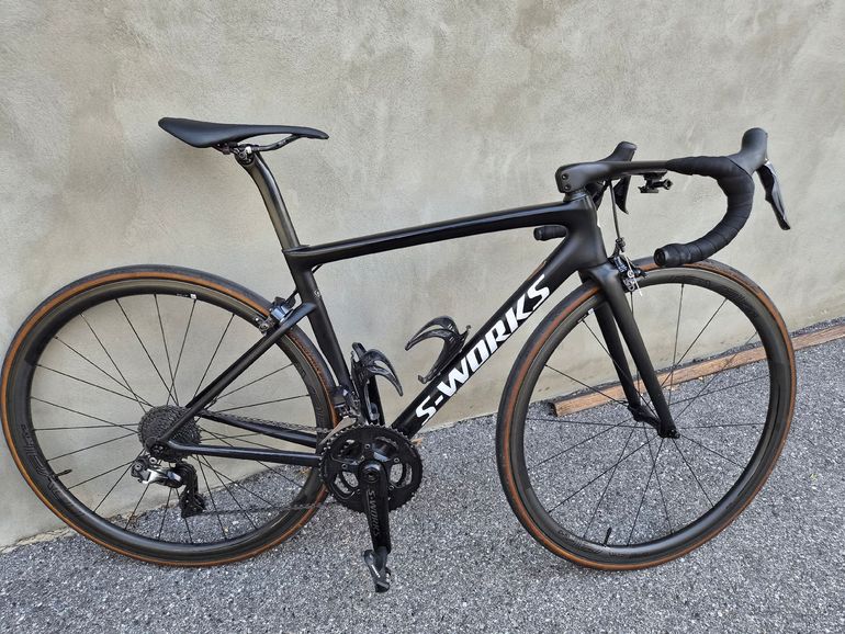 Used Specialized Men's S-Works Tarmac Ultralight 2018 2018 Road & Gravel, Black — image 2 of 32