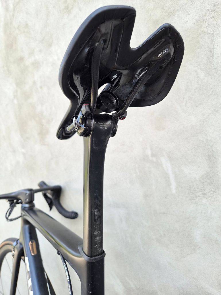 Used Specialized Men's S-Works Tarmac Ultralight 2018 2018 Road & Gravel, Black — image 26 of 32