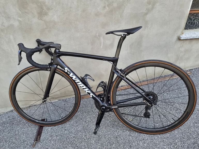 Used Specialized Men's S-Works Tarmac Ultralight 2018 2018 Road & Gravel, Black — image 1 of 32