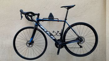 Used Fuji SL 2.1 Full Carbon Shimano Ultegra 11sp Disc - Size L 2021 Road & Gravel, Black — image 4 of 12