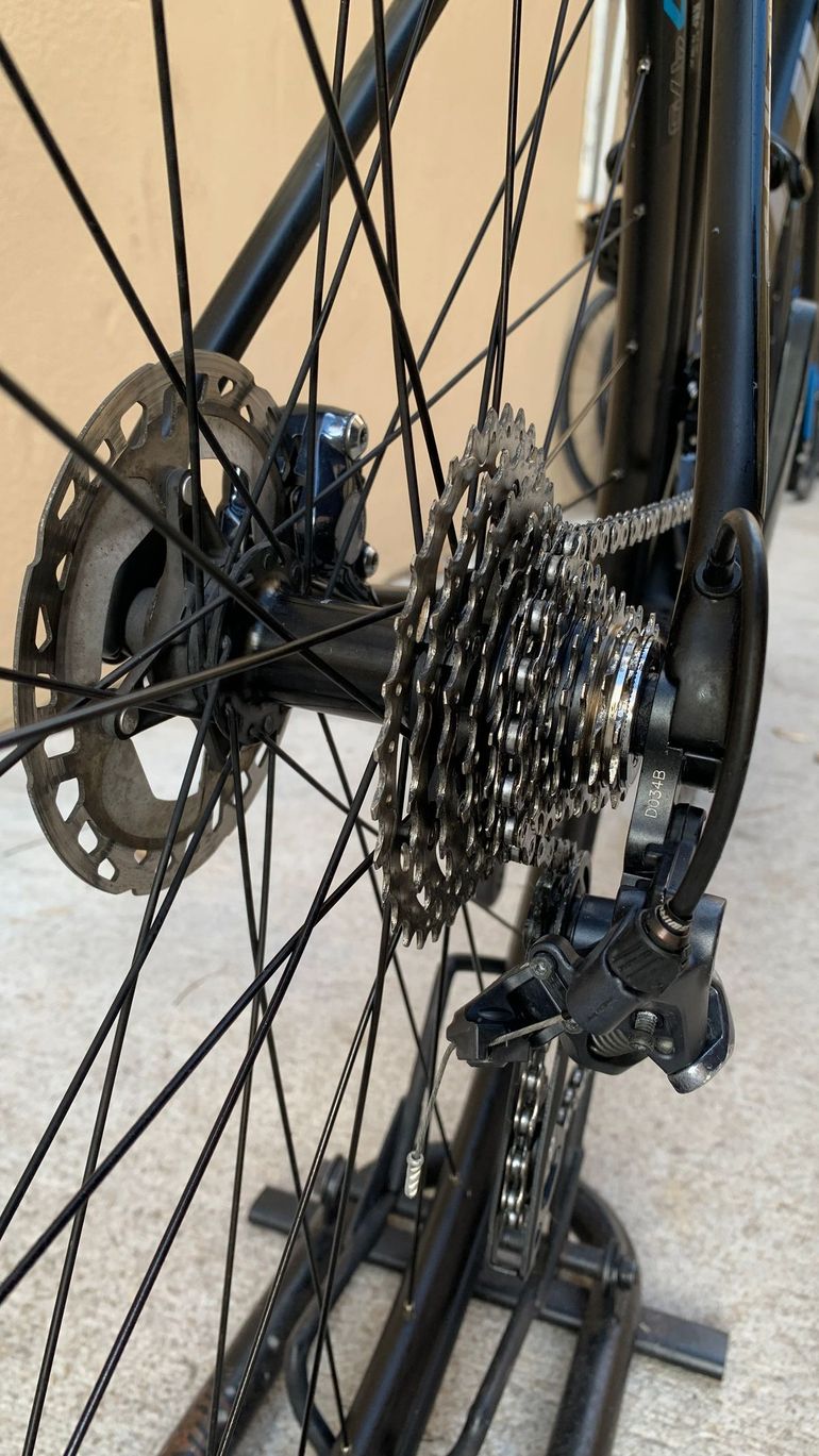 Used Fuji SL 2.1 Full Carbon Shimano Ultegra 11sp Disc - Size L 2021 Road & Gravel, Black — image 7 of 12