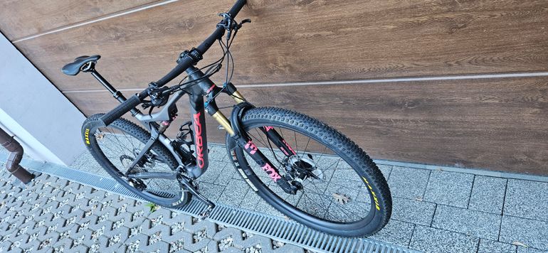 Used Orbea OIZ M PRO 2022 2022 Mountainbike, Black, 29 — image 2 of 4