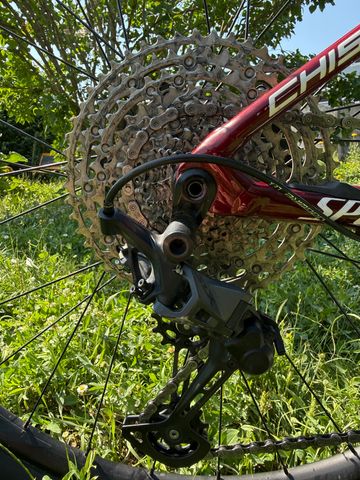 Used Specialized Chisel Comp 2021 2021 Mountainbike, Red, 29 — image 7 of 11