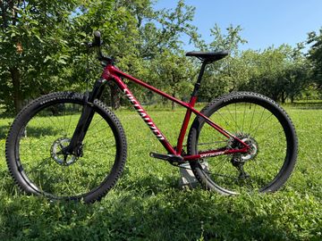 Used Specialized Chisel Comp 2021 2021 Mountainbike, Red, 29 — image 2 of 11