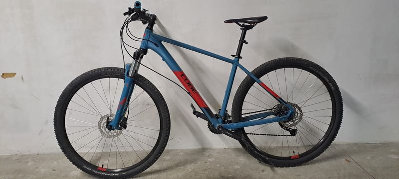 Used CUBE Aim Shimano Alivio 2022 Urban, Blue — image 1 of 4