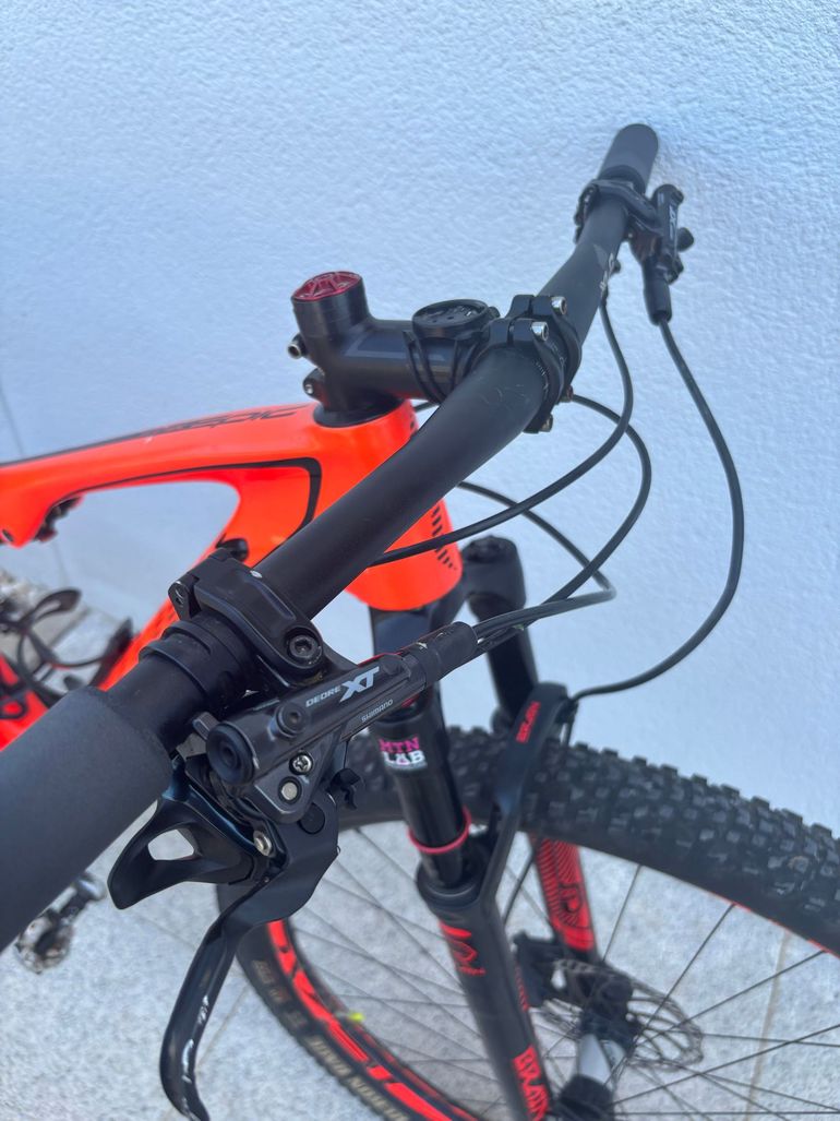 Used Specialized Epic FSR Comp Carbon World Cup 2017 2017 Mountainbike, Red, 29 — image 4 of 4