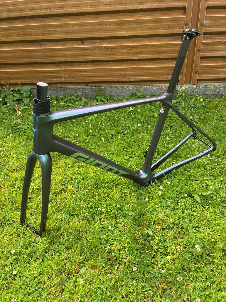 Giant TCR Advanced Pro Frameset 2025 Frameset 2025 Road & Gravel de segunda mano, Morado — imagen 10 de 12