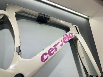 Used Cervélo S5 Frameset 2026 Frameset 2026 Road & Gravel, Light Gray — image 9 of 9
