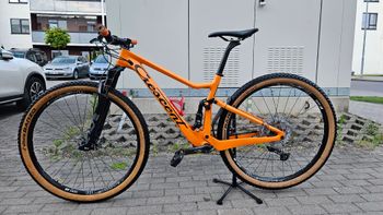 Used Crescent Custom Other Shimano - Mountainbike 2020 Mountainbike, Orange, 29 — image 2 of 14