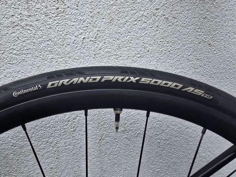 Specialized Allez Sprint Disc 2020 2020 Road & Gravel d'occasion — image 9 sur 19