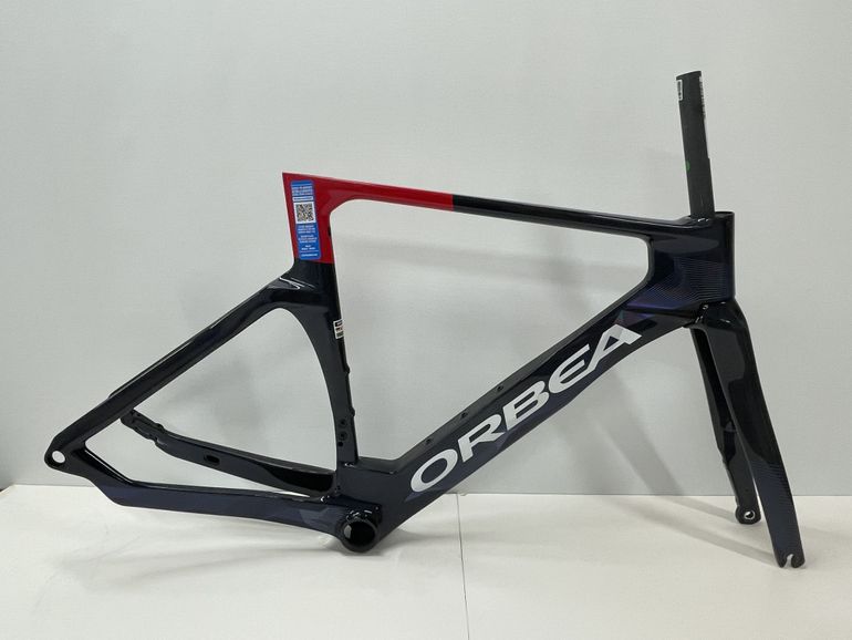 Tweedehands Orbea Orca Aero Team Ceratizit 2025 Frameset 2025 Road & Gravel — afbeelding 2 van 6