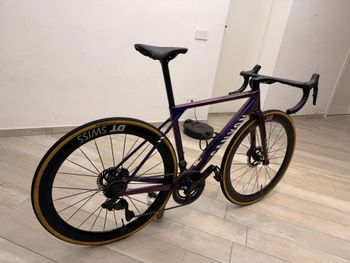 Canyon Ultimate CFR Di2 Aero 2023 2023 Road & Gravel d'occasion — image 9 sur 9