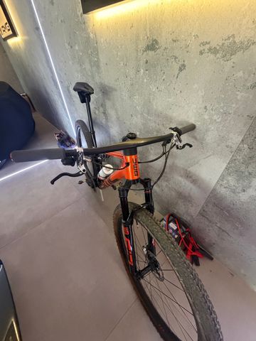 Used BMC Fourstroke 01 ONE 2024 2024 Mountainbike, Orange, 29 — image 6 of 7
