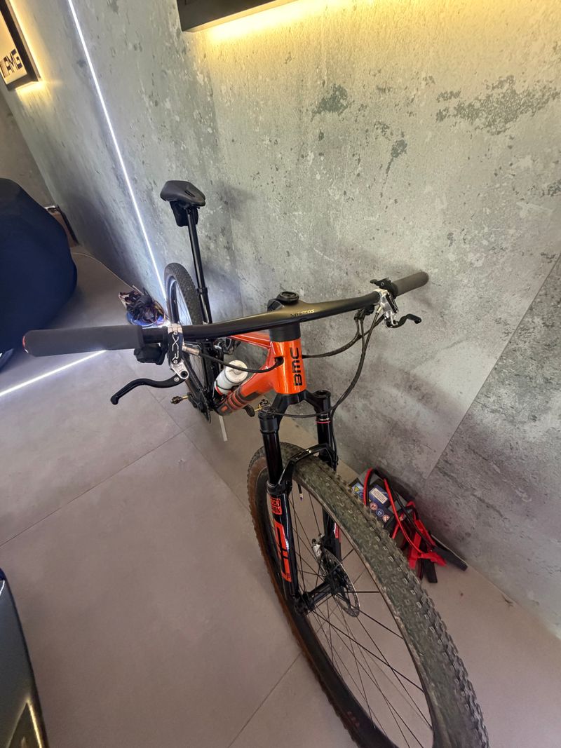 Used BMC Fourstroke 01 ONE 2024 2024 Mountainbike, Orange, 29 — image 6 of 7