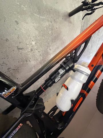Used BMC Fourstroke 01 ONE 2024 2024 Mountainbike, Orange, 29 — image 4 of 7