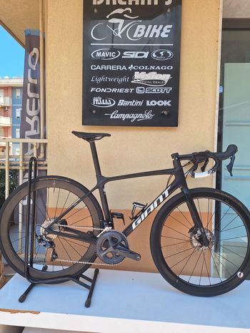 Used Giant TCR Advanced Pro Team Disc 2021 2021 Road & Gravel