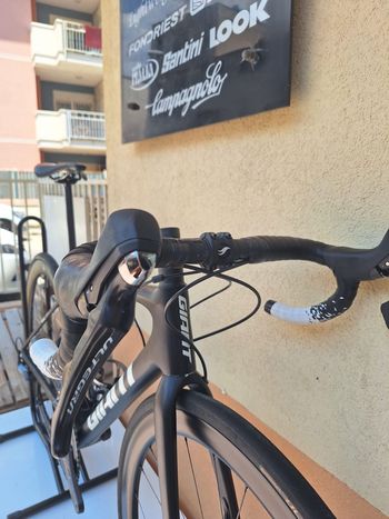 Used Giant TCR Advanced Pro Team Disc 2021 2021 Road & Gravel, Black — image 7 of 24
