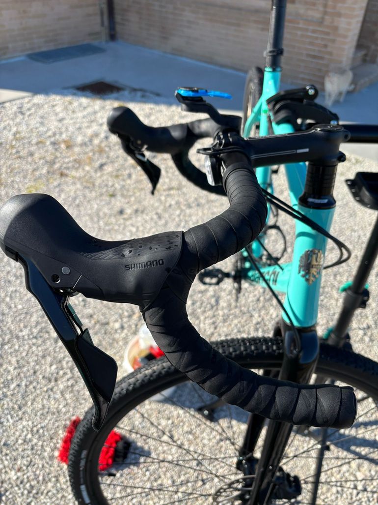 Used Bianchi Via Nirone 7 Allroad GRX 400 2021 2021 Road & Gravel, Blue — image 7 of 7