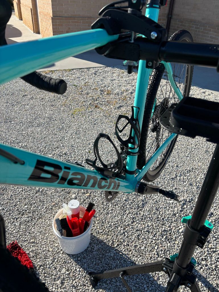 Used Bianchi Via Nirone 7 Allroad GRX 400 2021 2021 Road & Gravel, Blue — image 2 of 7