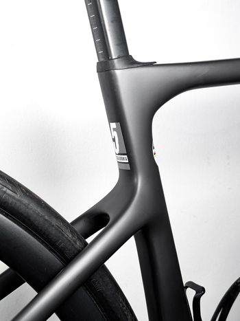 Cervélo Caledonia-5 Ultegra Di2 2023 2023 Road & Gravel d'occasion — image 10 sur 20