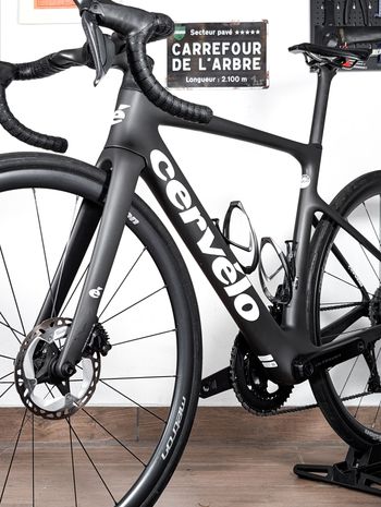 Cervélo Caledonia-5 Ultegra Di2 2023 2023 Road & Gravel d'occasion — image 6 sur 20