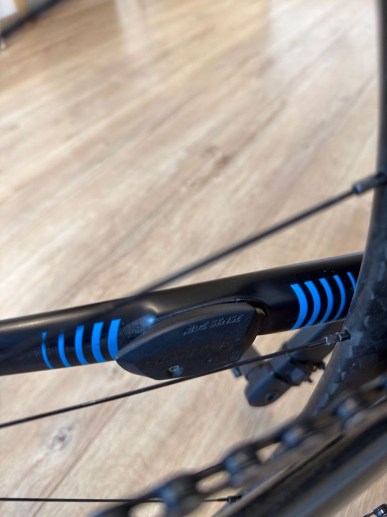 Giant Propel Advanced 1 2017 2017 Road & Gravel d'occasion — image 8 sur 11
